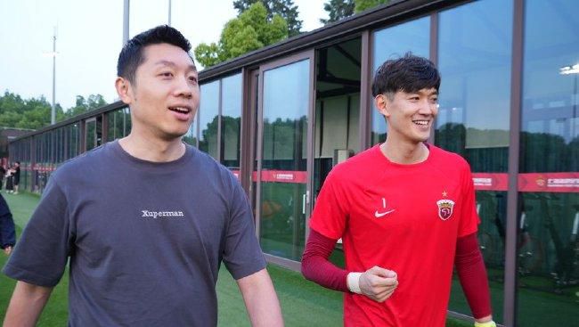 亚洲国产成人在线播放