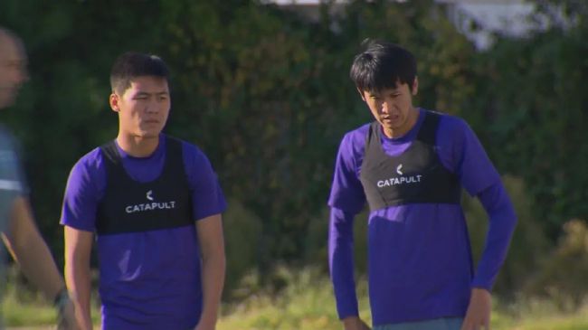 日本老师掀裙子打屁股网