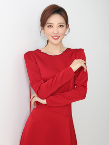美女漏逼图片